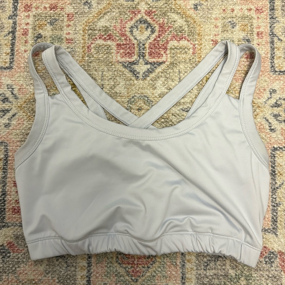 Kiava white sports bra